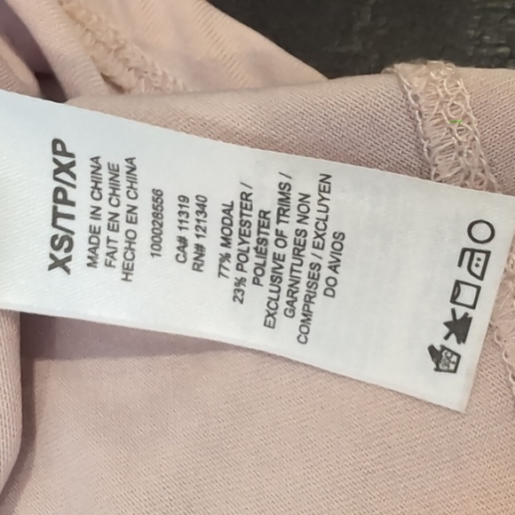 3/$20 Dynamite Pink Ruffle Top Short Sleeve Cut Out Blush Tshirt Womens XS - Picture 10 of 11